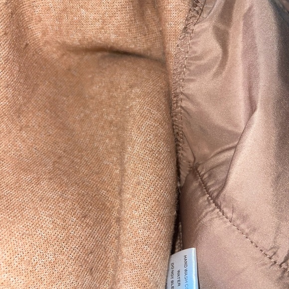 Shepherds turtle neck sweater L for women from favlux fashion - Picture 6 of 6